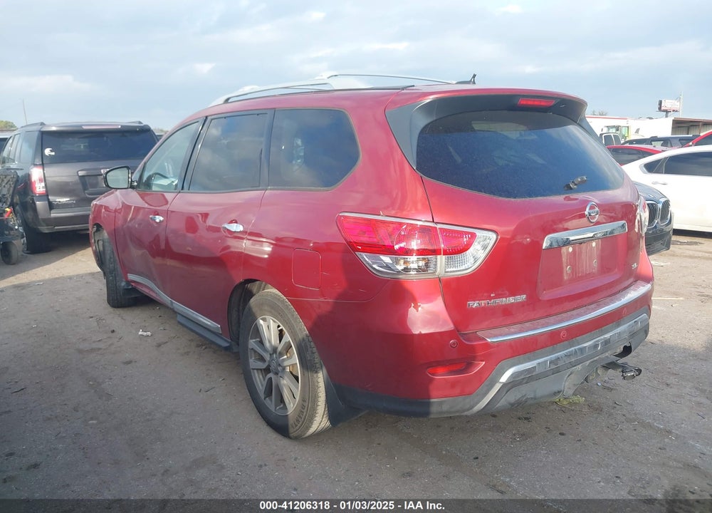 2015 NISSAN PATHFINDER SL VIN: 5N1AR2MN2FC702139