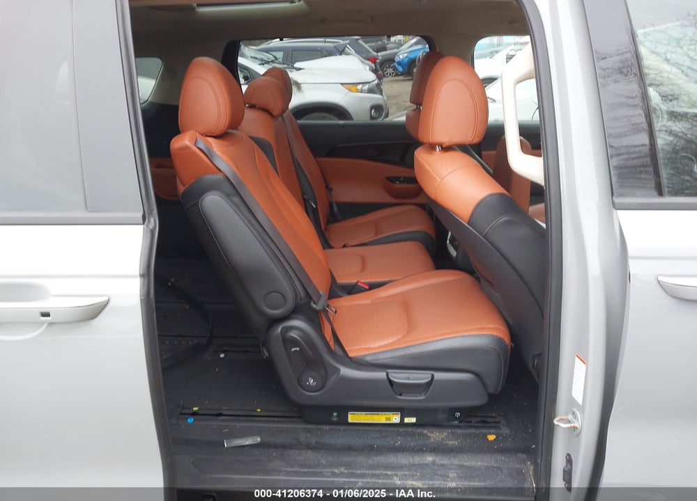 2024 KIA CARNIVAL MPV SX PRESTIGE VIN: KNDNE5H39R6385877