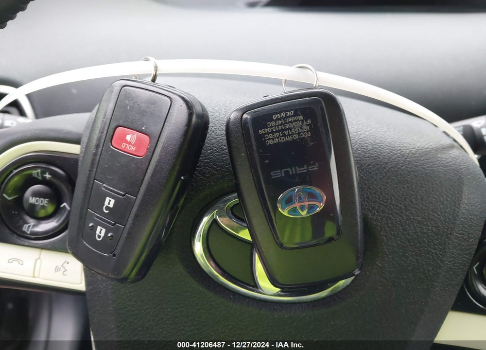 2016 TOYOTA PRIUS THREE VIN: JTDKARFU1G3522536