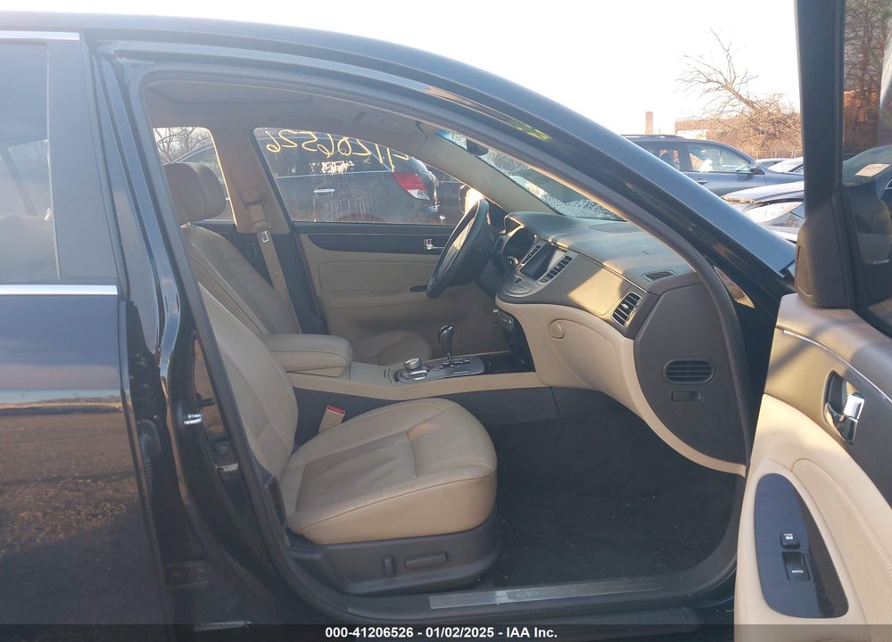 2009 HYUNDAI GENESIS VIN: KMHGC46E69U035594