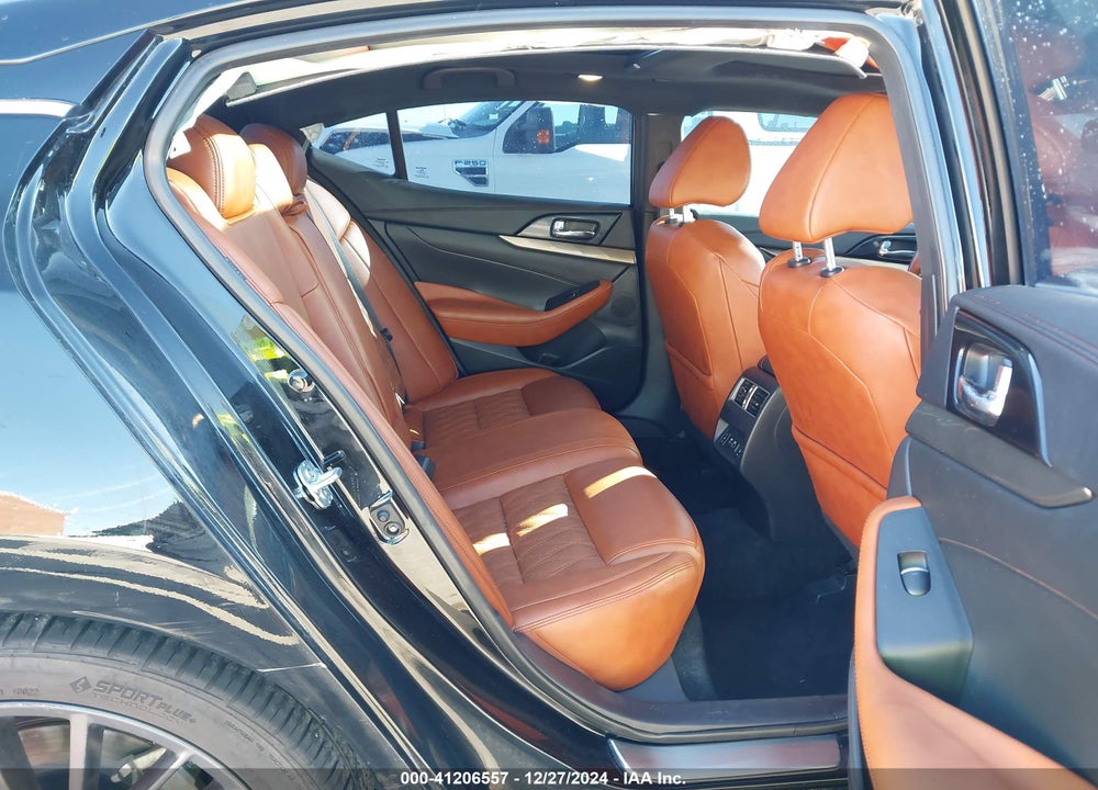 2019 NISSAN MAXIMA VIN: 1N4AA6AV5KC382631