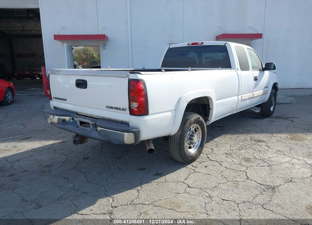 2004 CHEVROLET SILVERADO 2500HD LS VIN: 1GCHC29U14E292553
