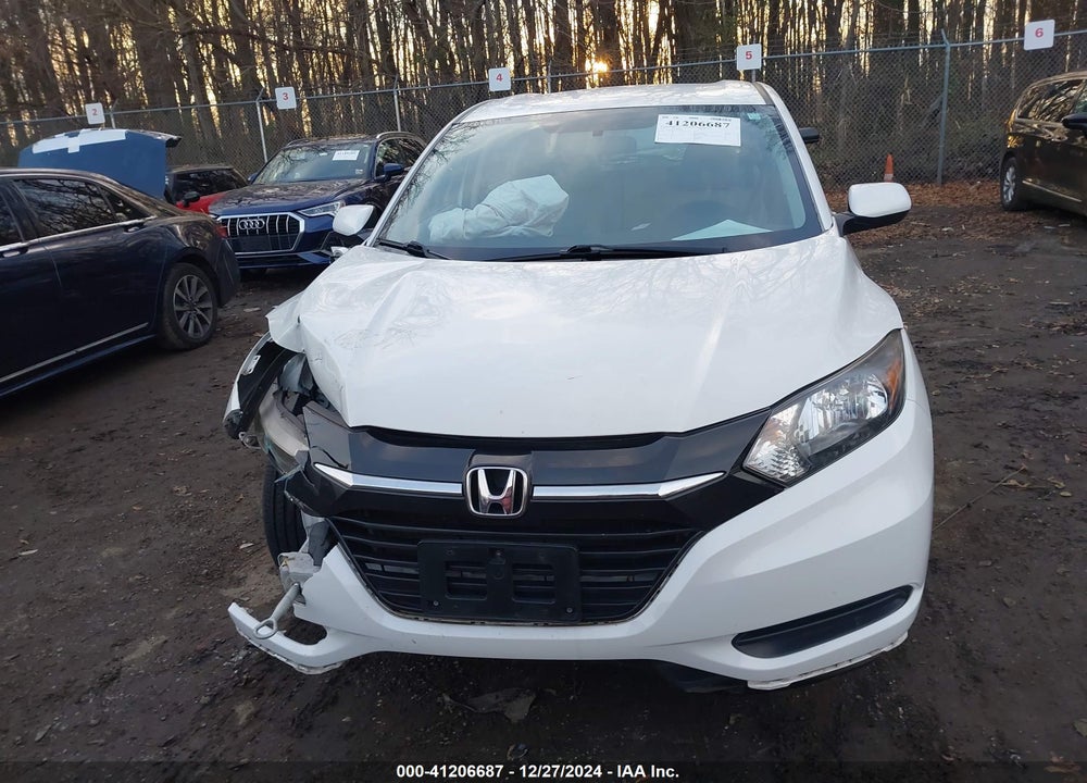 2018 HONDA HR-V LX VIN: 3CZRU6H38JM724590
