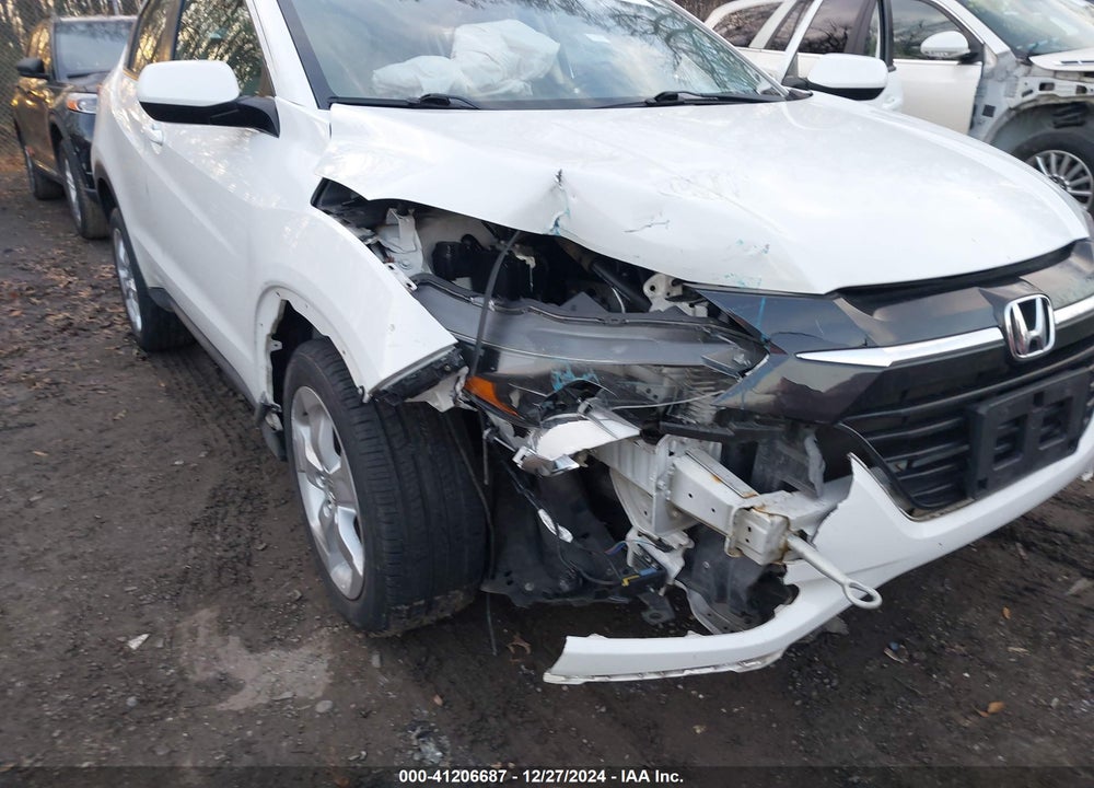 2018 HONDA HR-V LX VIN: 3CZRU6H38JM724590