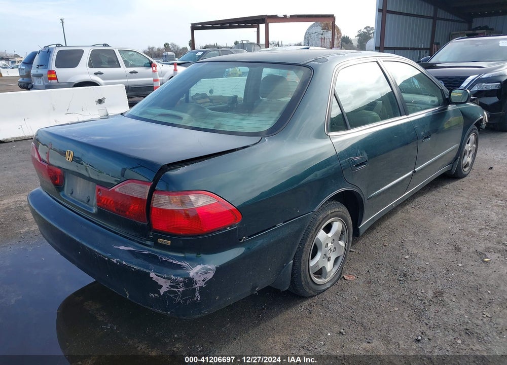 2000 HONDA ACCORD 3.0 EX VIN: 1HGCG1657YA024336