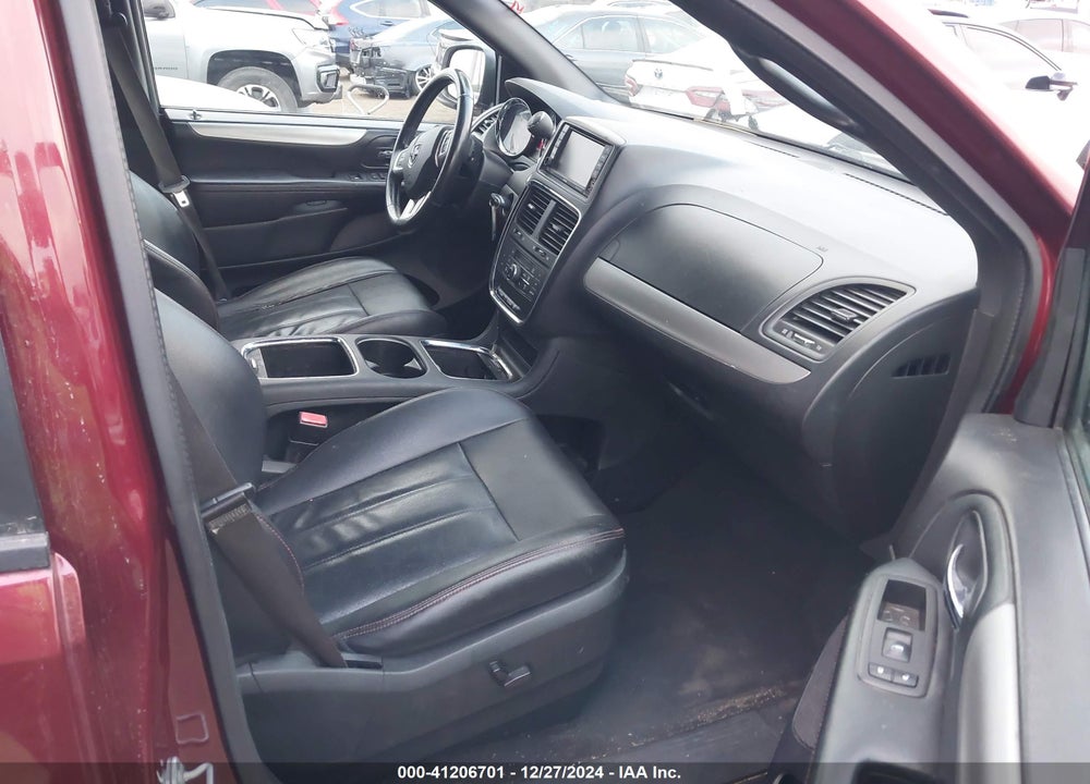 2018 DODGE GRAND CARAVAN GT VIN: 2C4RDGEG8JR343415