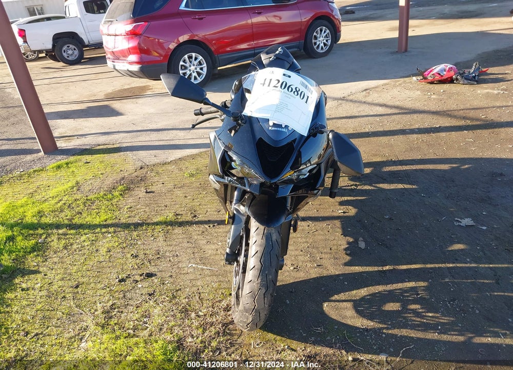 2024 KAWASAKI ZX636 K VIN: JKBZXJJ12RA001812