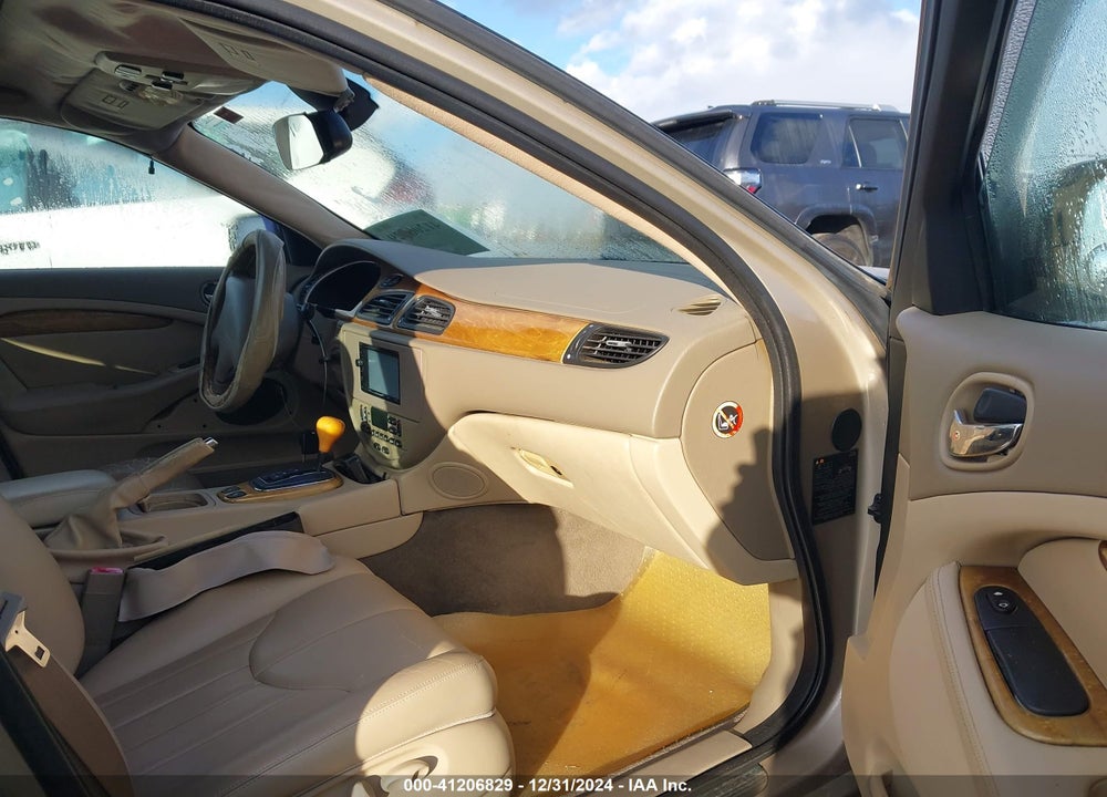 2002 JAGUAR S-TYPE 4.0L V8 VIN: SAJDA01P22GM43370