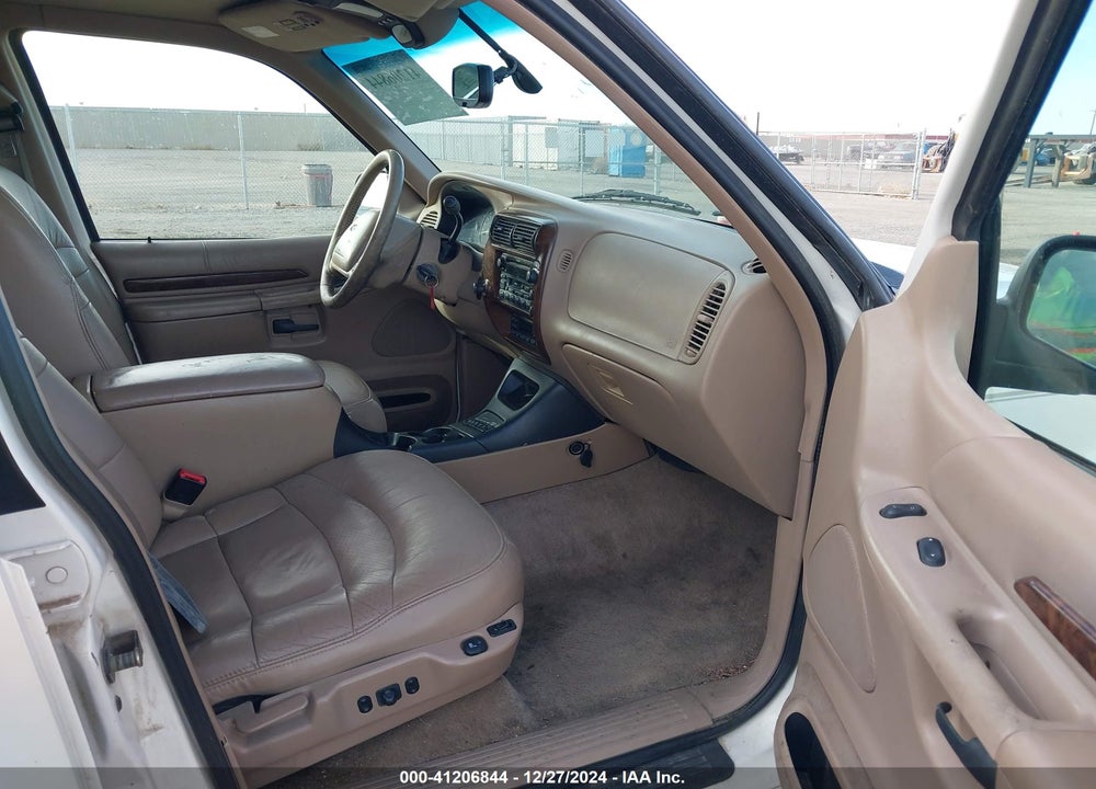 2000 FORD EXPLORER LIMITED VIN: 1FMDU85P5YZB41689