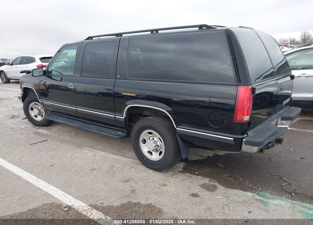 1999 CHEVROLET SUBURBAN 2500 VIN: 1GNGC26J6XJ326222