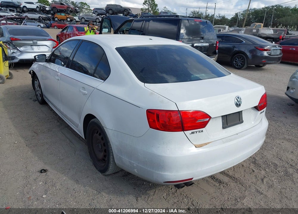 2013 VOLKSWAGEN JETTA VIN: 3VWDP7AJ7DM365532