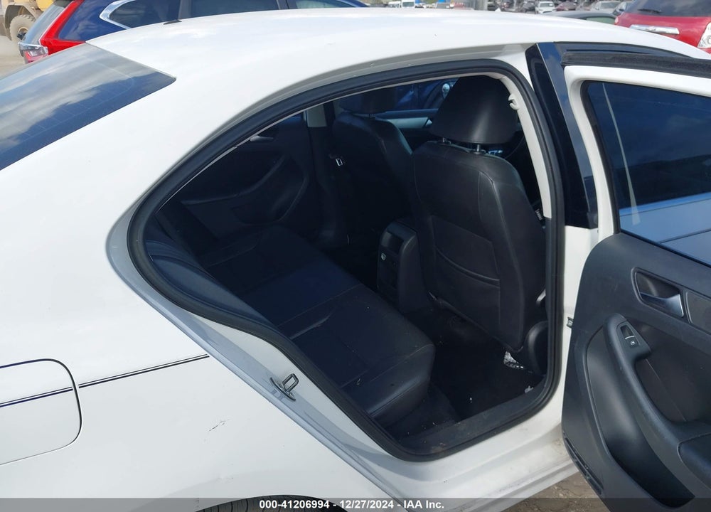 2013 VOLKSWAGEN JETTA VIN: 3VWDP7AJ7DM365532