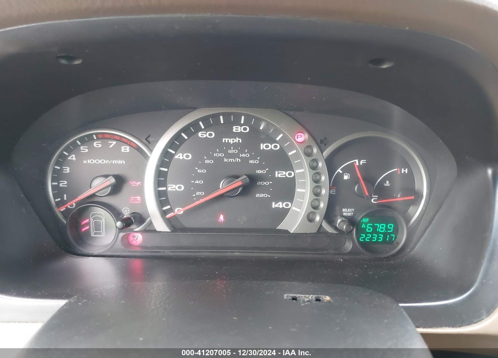 2004 HONDA PILOT EX VIN: 2HKYF18424H567351