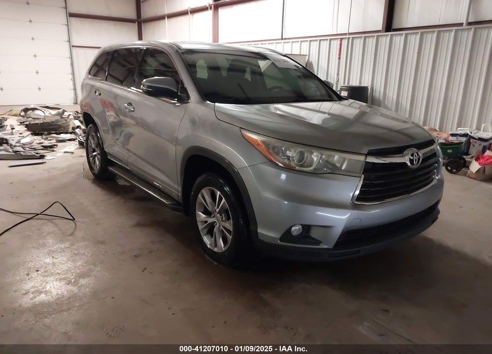 2015 TOYOTA HIGHLANDER XLE V6 VIN: 5TDKKRFH8FS055208