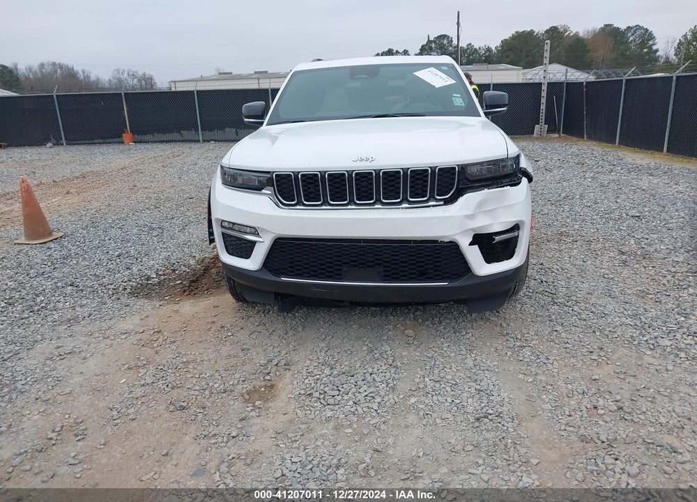 2024 JEEP GRAND CHEROKEE 4XE VIN: 1C4RJYB69R8520636