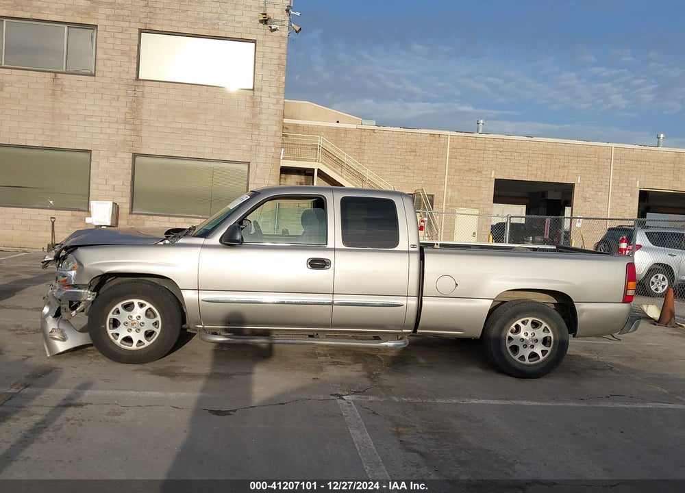 2003 GMC SIERRA 1500 SLE VIN: 2GTEC19V831176353