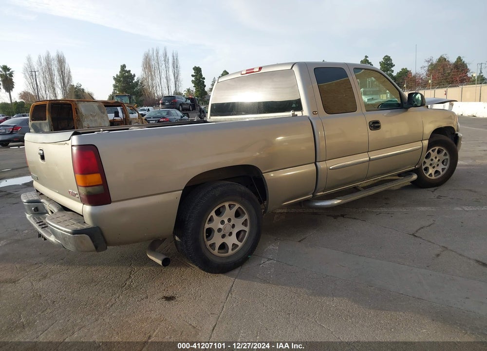 2003 GMC SIERRA 1500 SLE VIN: 2GTEC19V831176353