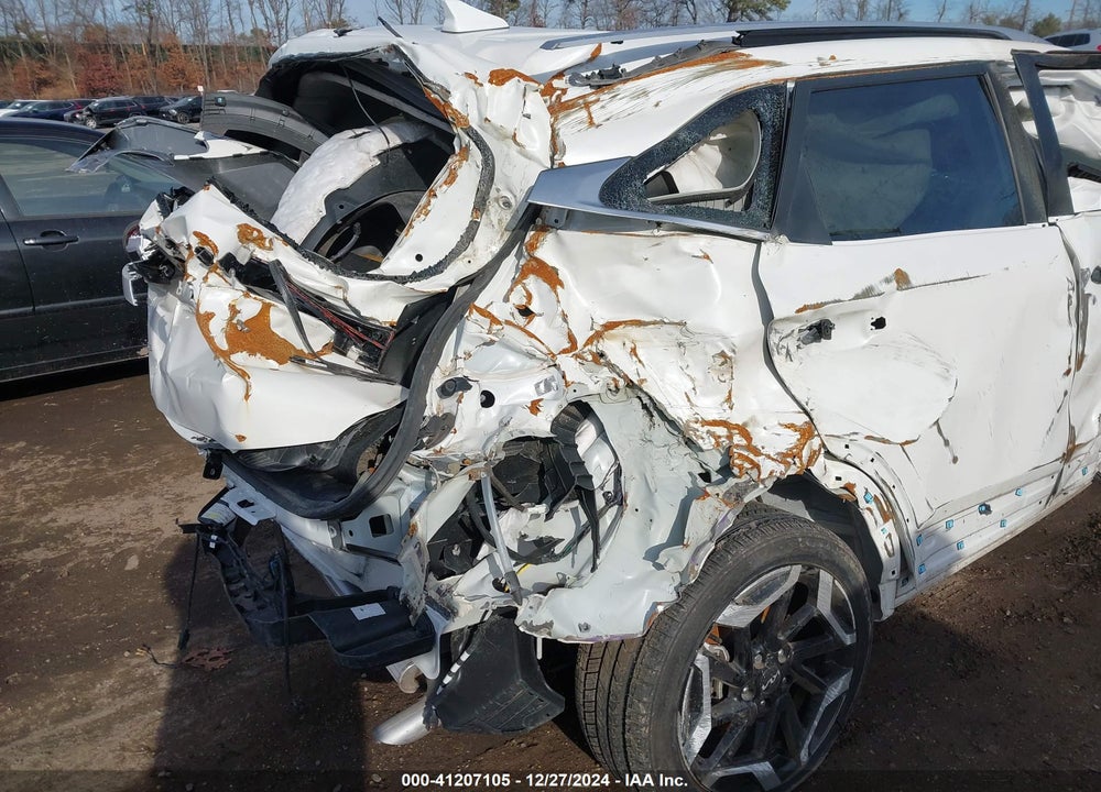 2024 KIA SELTOS VIN: KNDETCA77R7608841