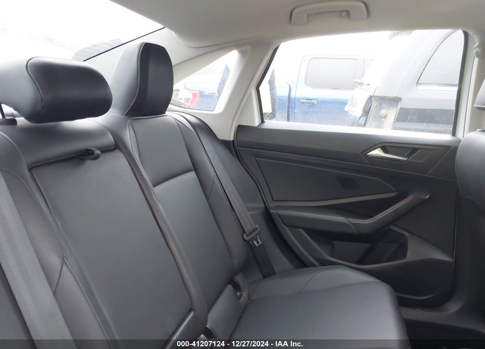 2019 VOLKSWAGEN JETTA 1.4T SEL VIN: 3VWEB7BU2KM199414