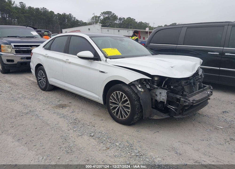 2019 VOLKSWAGEN JETTA 1.4T SEL VIN: 3VWEB7BU2KM199414