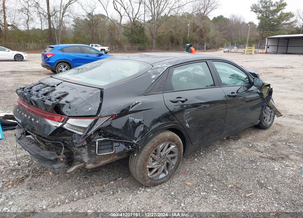 2024 HYUNDAI ELANTRA SEL VIN: KMHLM4DG7RU706223