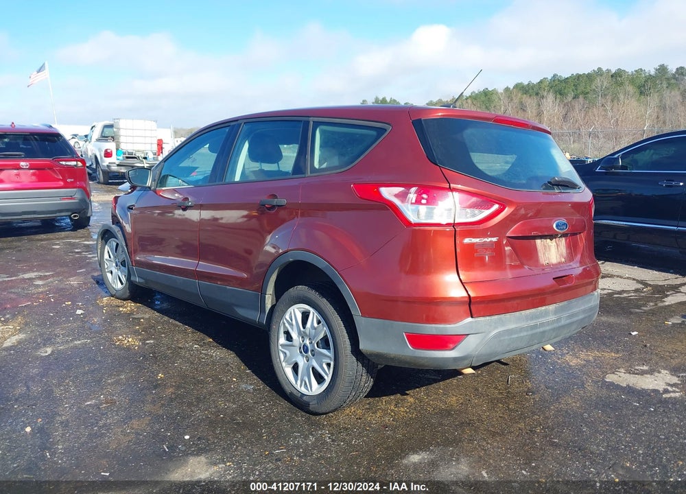 2016 FORD ESCAPE S VIN: 1FMCU0F78GUA16824