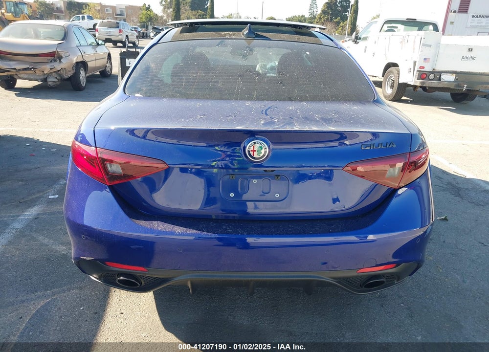 2020 ALFA ROMEO GIULIA VIN: ZARFAMBN6L7638066
