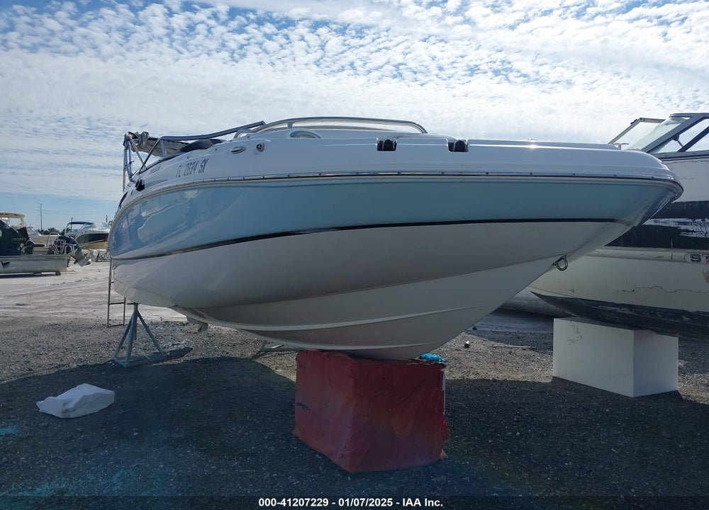 2017 HURRICANE BOAT VIN: GDY41252D717