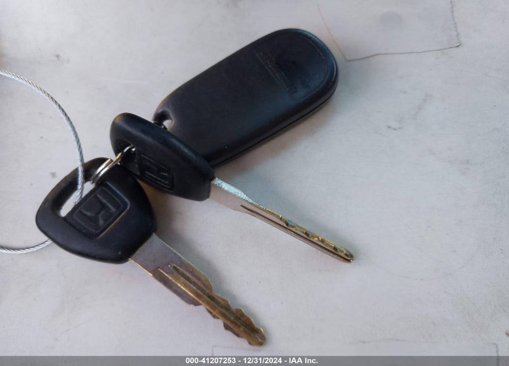2000 HONDA ACCORD 2.3 SE VIN: JHMCG5672YC014503