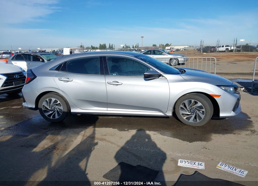 2019 HONDA CIVIC VIN: SHHFK7H3XKU415115
