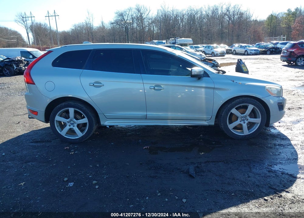 2013 VOLVO XC60 T6 VIN: YV4902DZ0D2424992