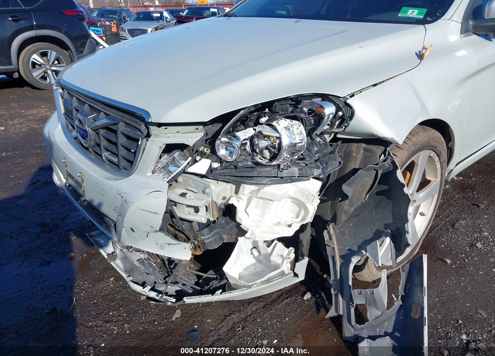2013 VOLVO XC60 T6 VIN: YV4902DZ0D2424992