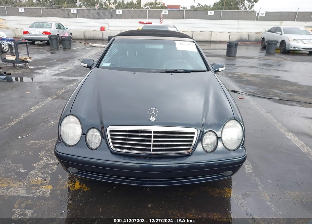 2000 MERCEDES-BENZ CLK 430 VIN: WDBLK70G6YT035213