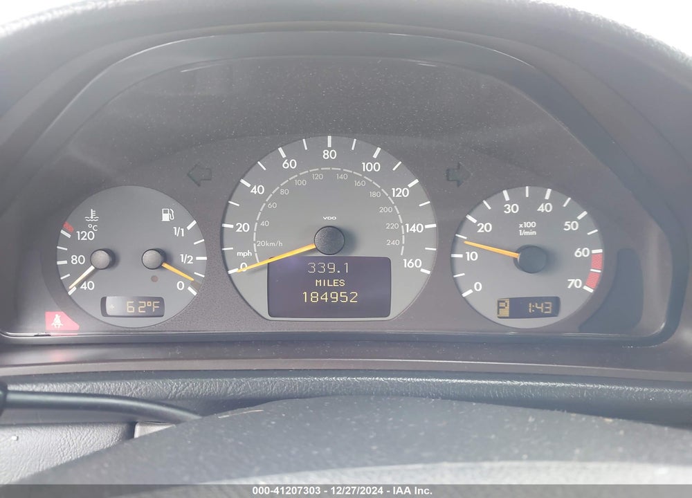 2000 MERCEDES-BENZ CLK 430 VIN: WDBLK70G6YT035213