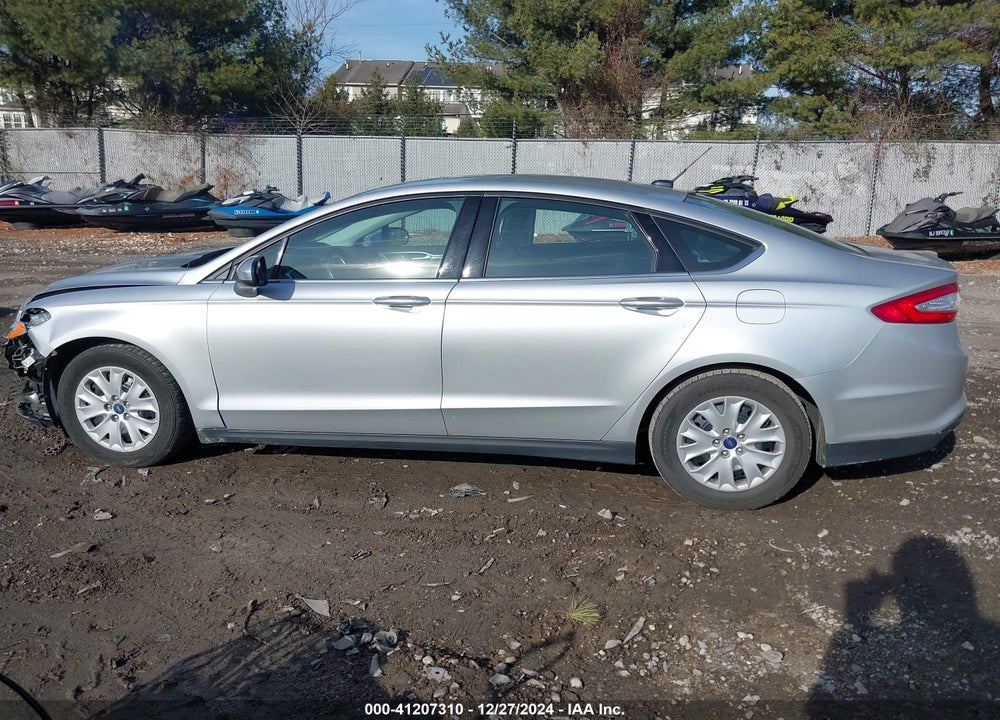 2013 FORD FUSION S VIN: 3FA6P0G74DR336223