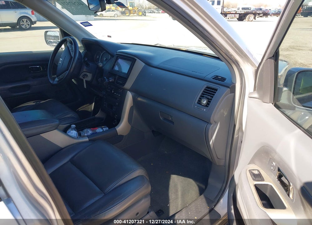2008 HONDA PILOT EX-L VIN: 5FNYF28678B015890