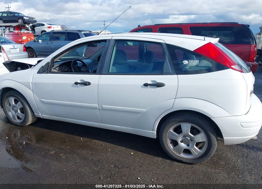 2003 FORD FOCUS ZX5 VIN: 3FAFP37393R114208
