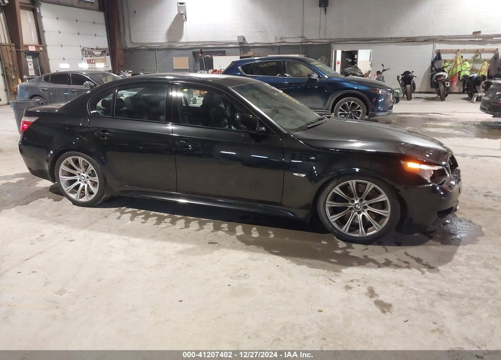 2006 BMW M5 VIN: WBSNB93586B584231