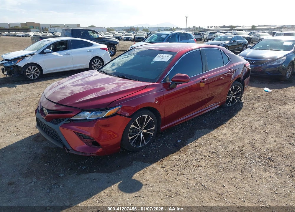 2018 TOYOTA CAMRY SE VIN: 4T1B11HK2JU517050