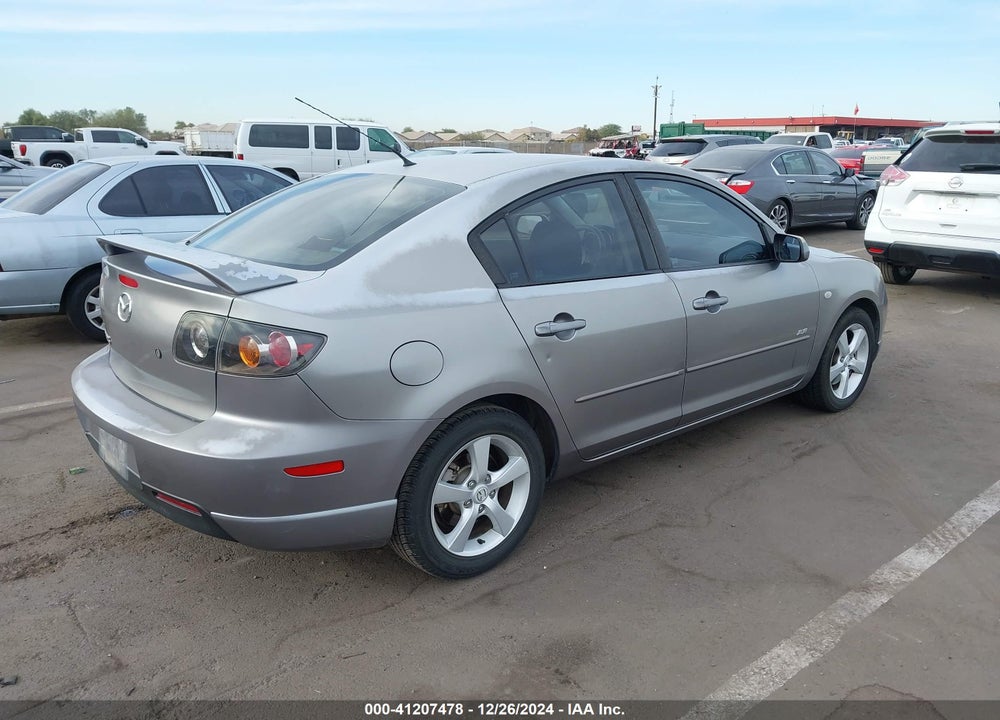 2006 MAZDA 3 S VIN: JM1BK323261507822