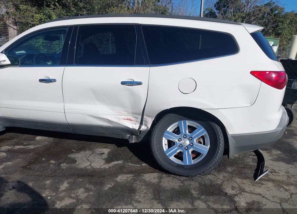 2011 CHEVROLET TRAVERSE 1LT VIN: 1GNKVGED1BJ244582