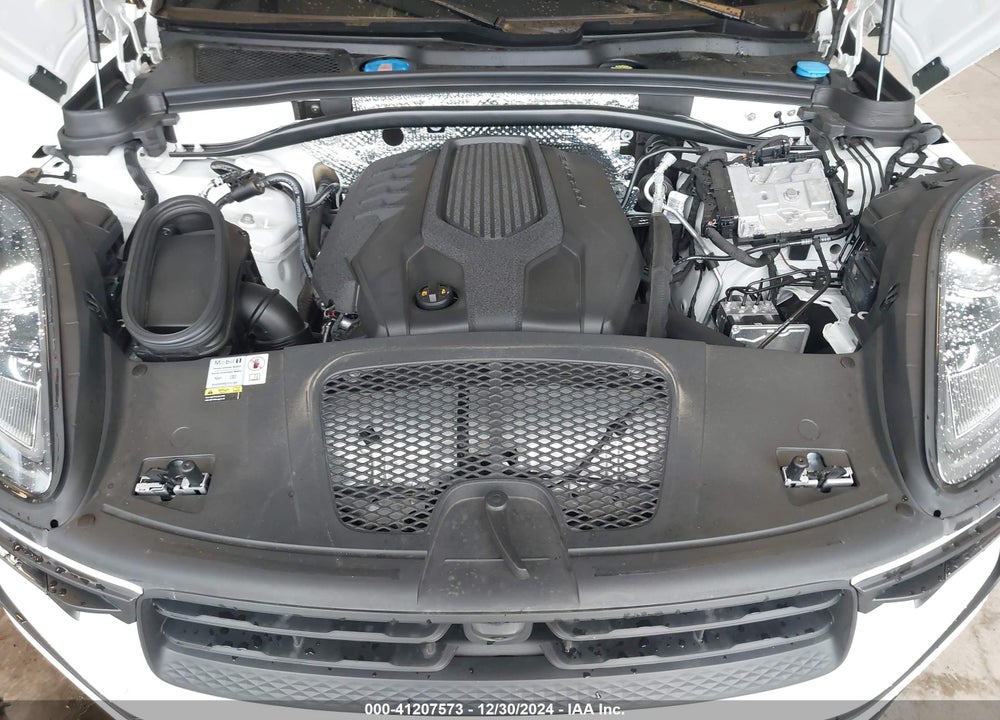 2023 PORSCHE MACAN T VIN: WP1AA2A53PLB08241