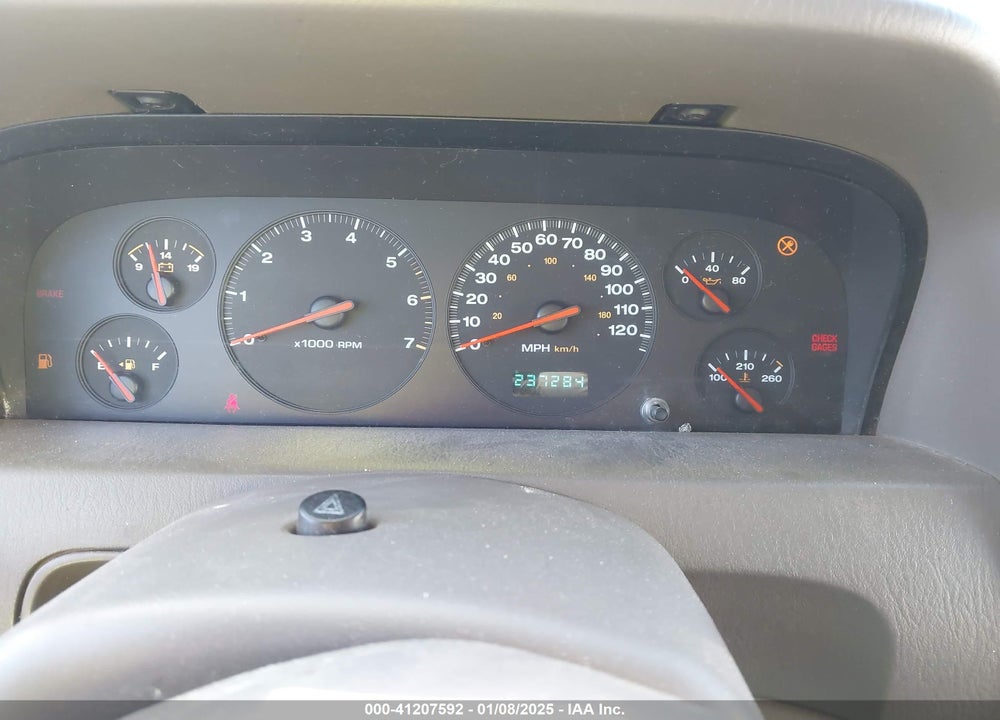 2000 JEEP GRAND CHEROKEE LIMITED VIN: 1J4GW58N6YC205143