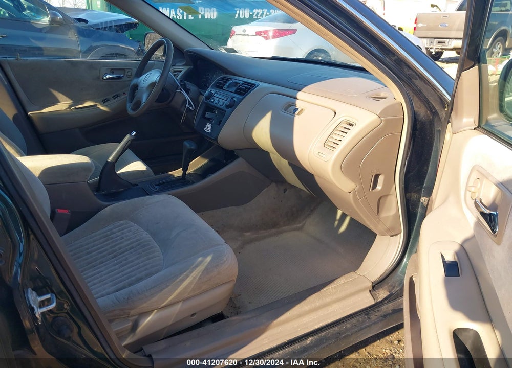 1998 HONDA ACCORD EX VIN: 1HGCG5652WA154156