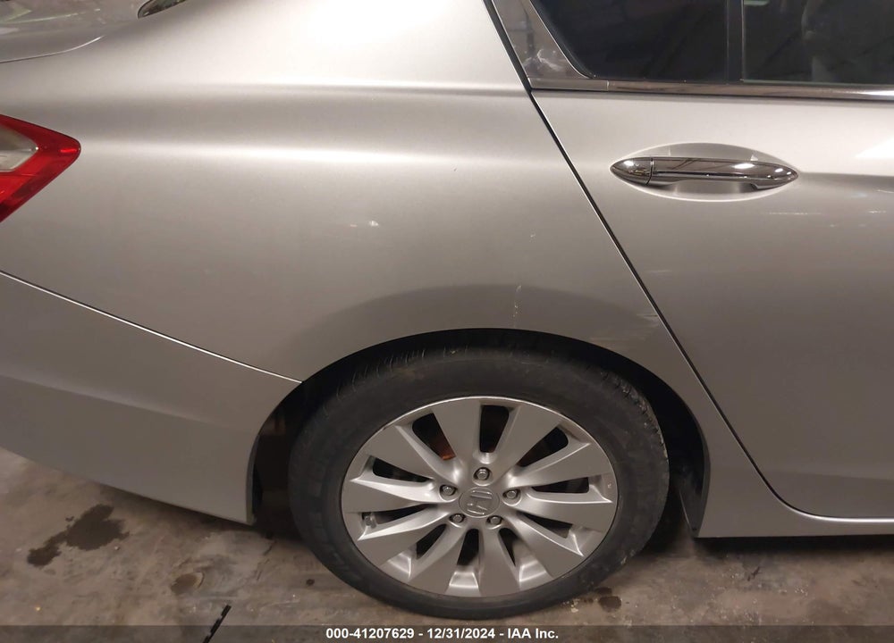 2013 HONDA ACCORD EX VIN: 1HGCR2F76DA037395