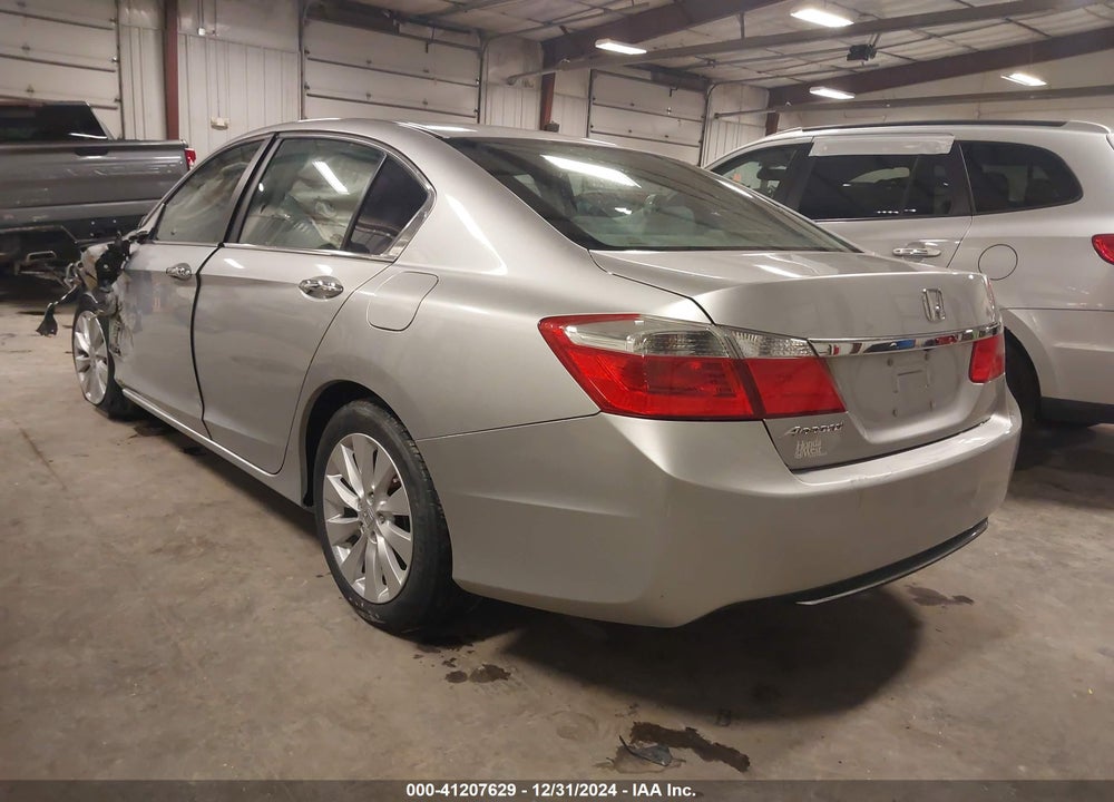 2013 HONDA ACCORD EX VIN: 1HGCR2F76DA037395