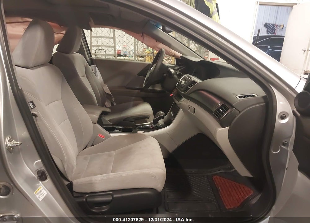 2013 HONDA ACCORD EX VIN: 1HGCR2F76DA037395