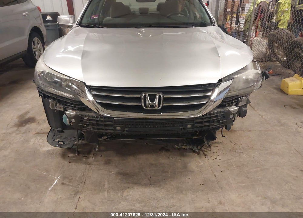 2013 HONDA ACCORD EX VIN: 1HGCR2F76DA037395