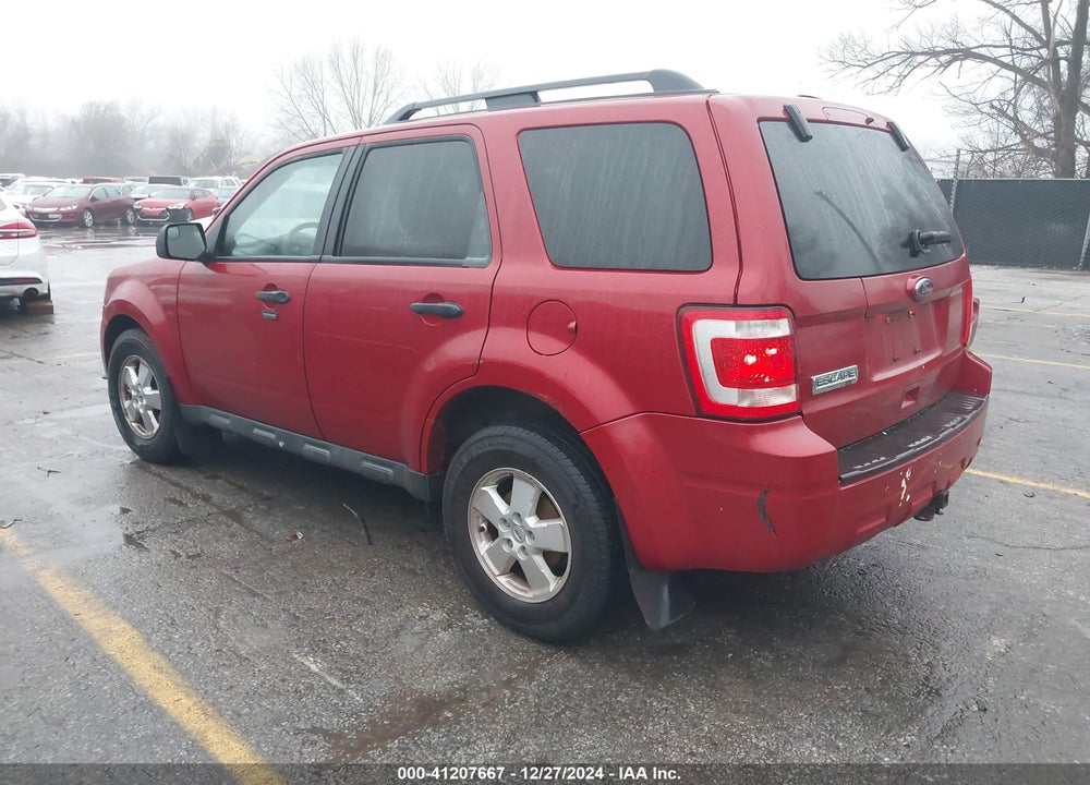 2011 FORD ESCAPE XLT VIN: 1FMCU9D75BKA13438