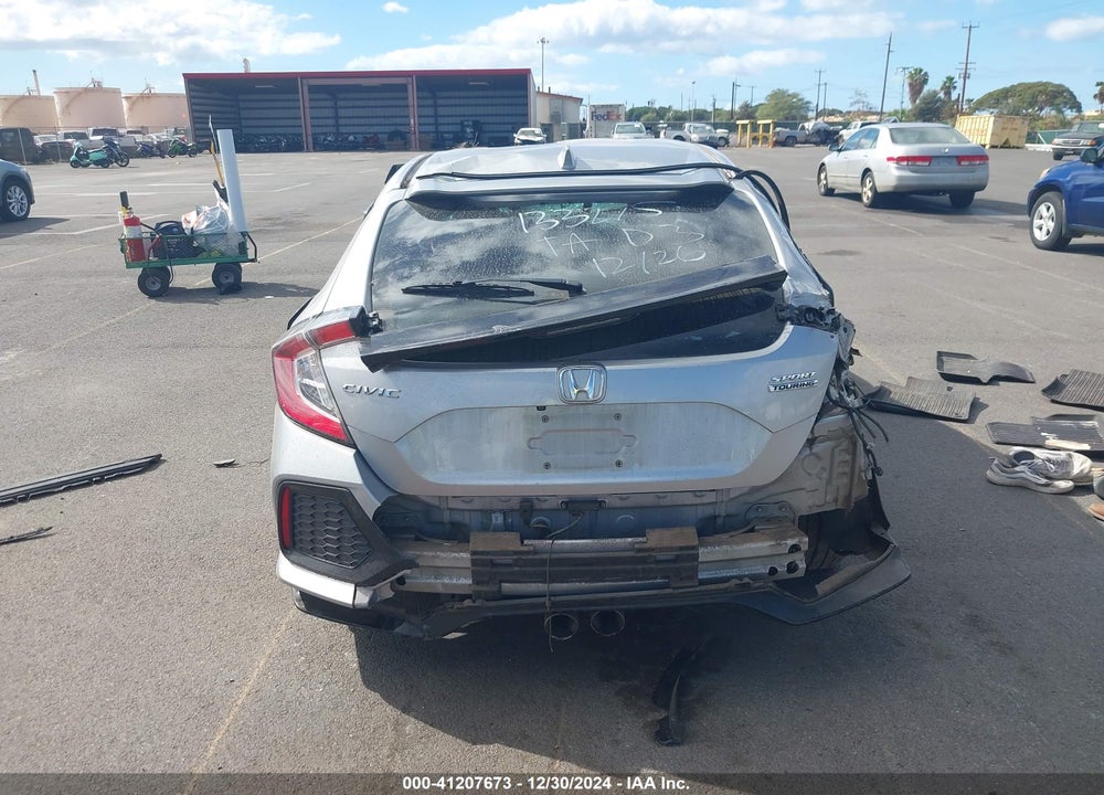 2018 HONDA CIVIC SPORT TOURING VIN: SHHFK7H95JU236452